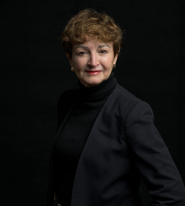 H&eacute;l&egrave;ne Vedel, assistante cabinet R&eacute;sonances Avocats