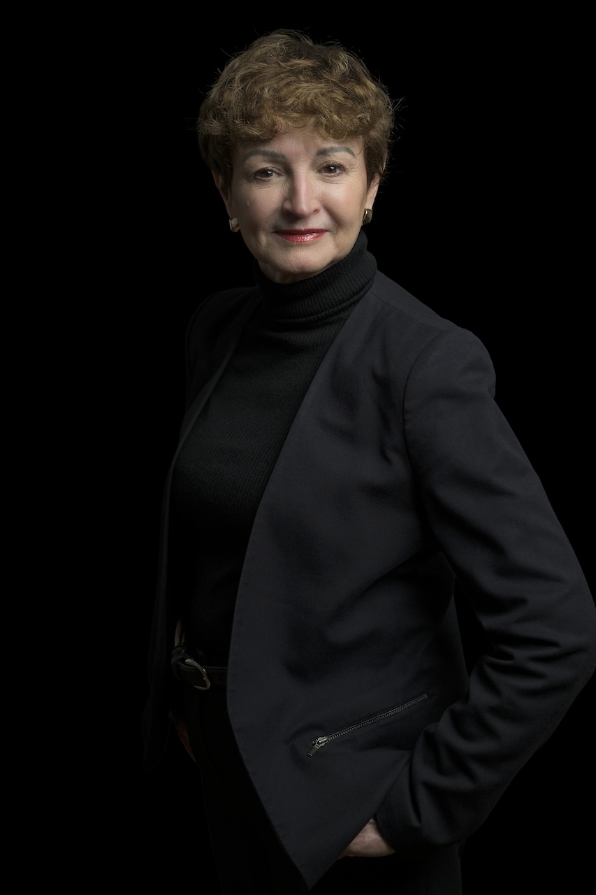 H&eacute;l&egrave;ne Vedel, assistante cabinet R&eacute;sonances Avocats